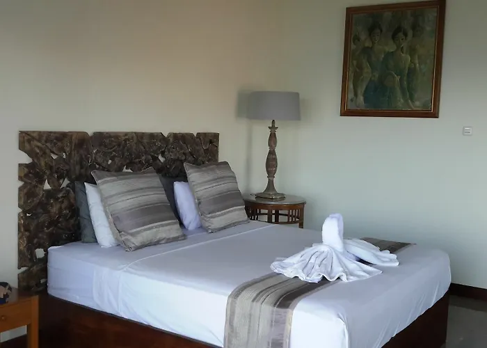 Villa Amed Beach Villa *